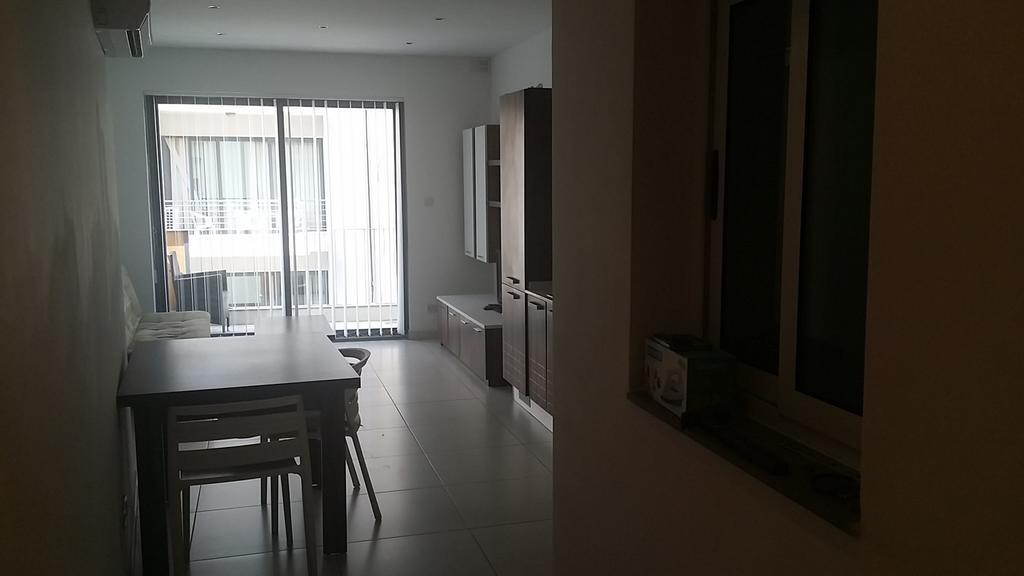 Paceville Montecarlo Apartments San Ġiljan Kamer foto